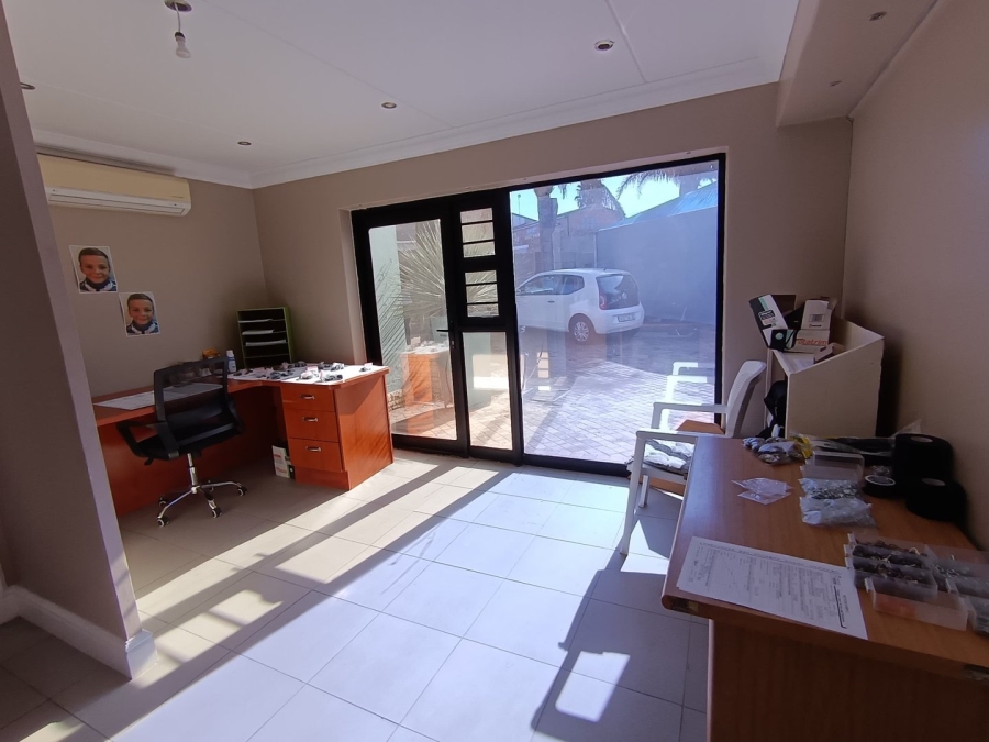  Bedroom Property for Sale in Newton Park Eastern Cape
